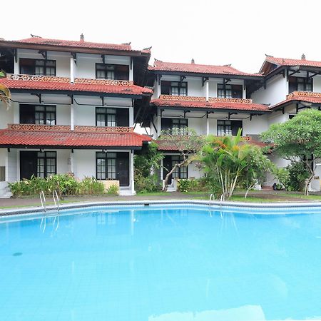 Hotel Oranjje Denpasar  Ngoại thất bức ảnh
