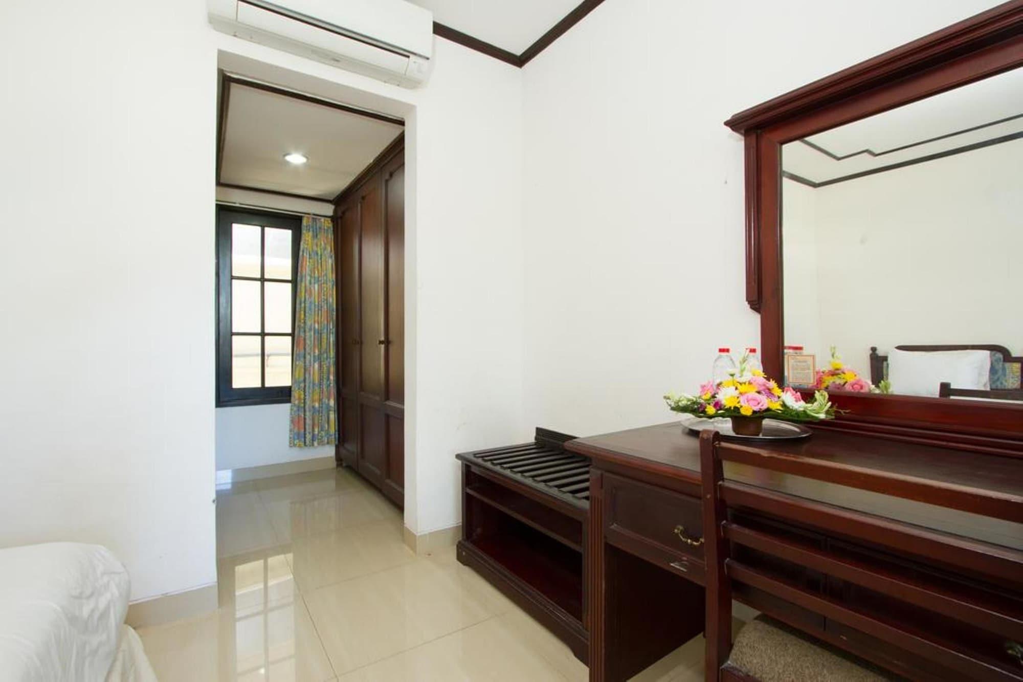 Hotel Oranjje Denpasar  Ngoại thất bức ảnh