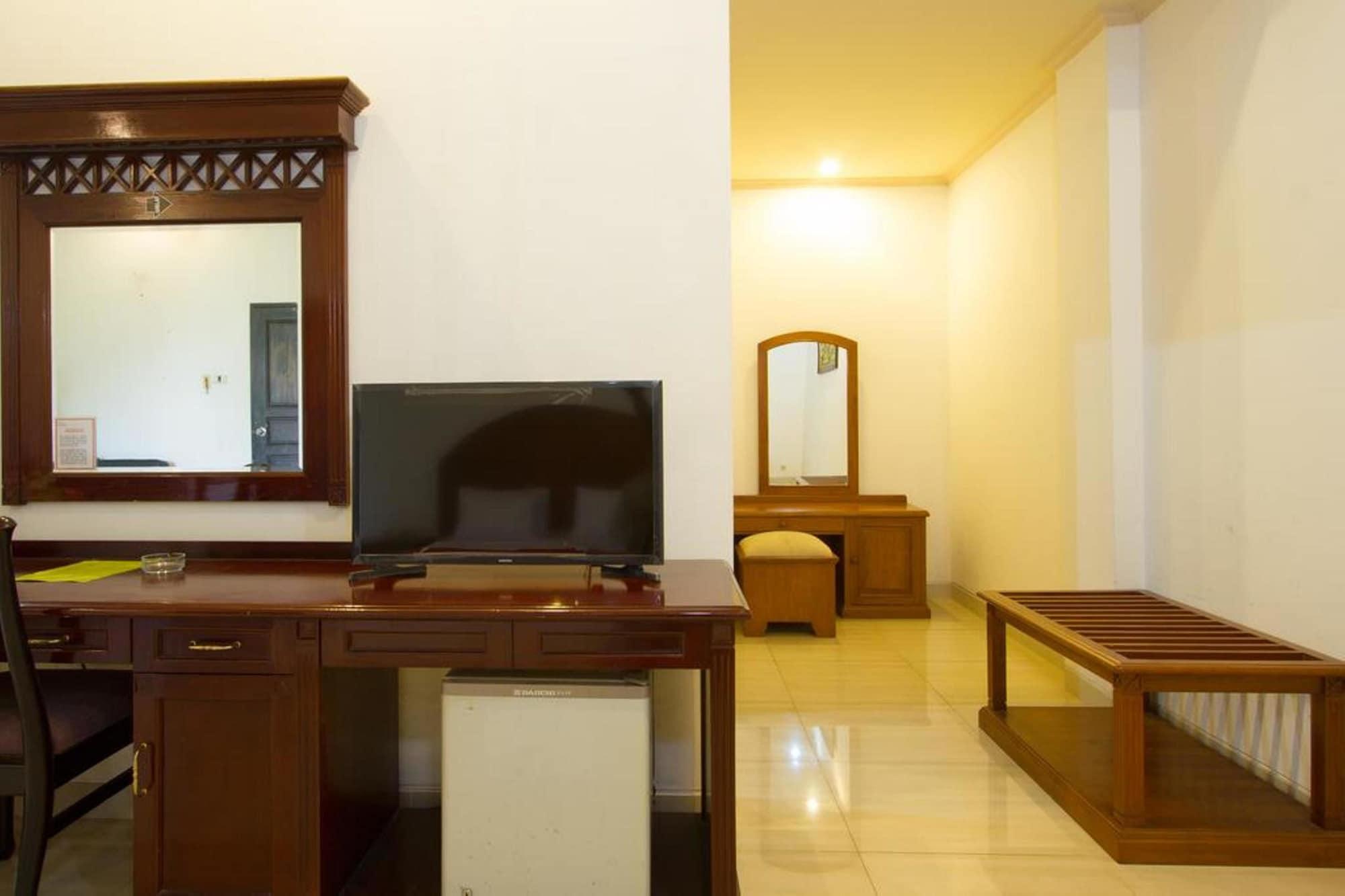 Hotel Oranjje Denpasar  Ngoại thất bức ảnh