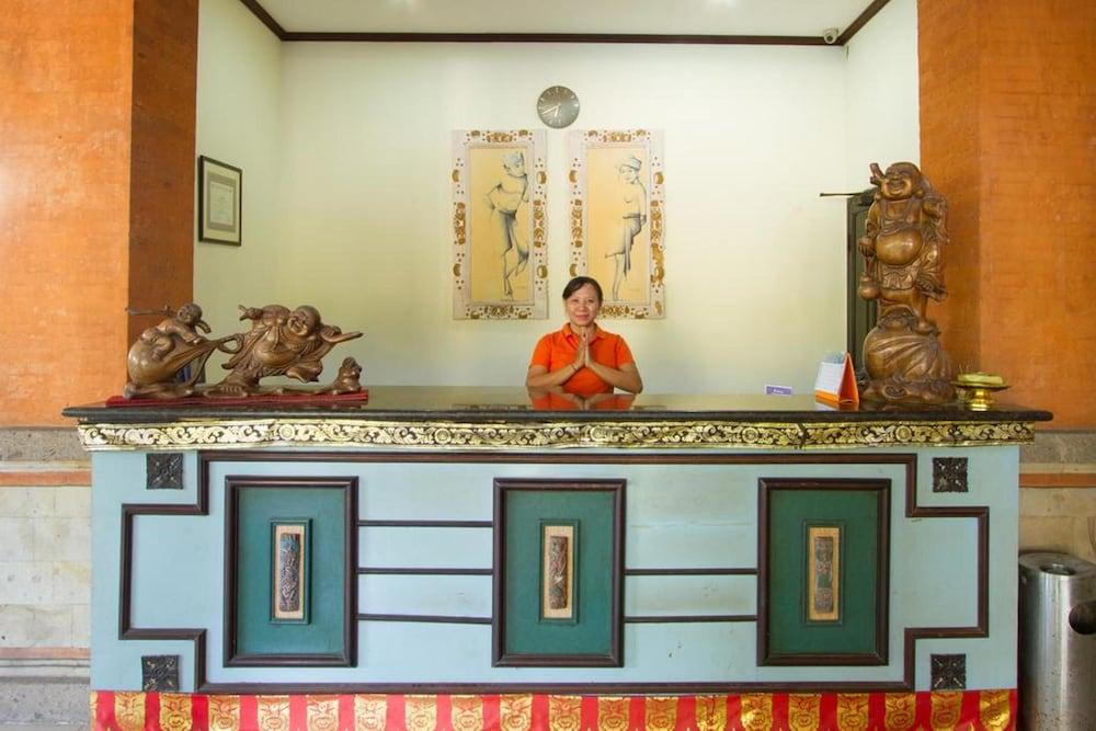 Hotel Oranjje Denpasar  Ngoại thất bức ảnh