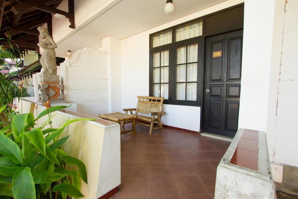 Hotel Oranjje Denpasar  Ngoại thất bức ảnh