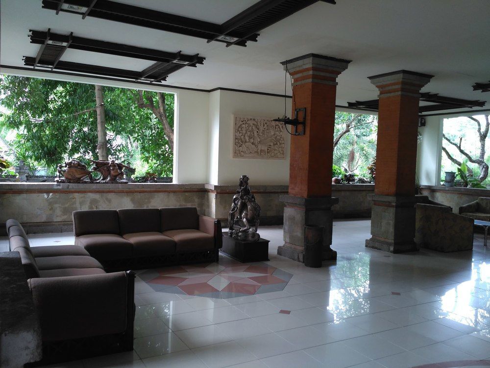 Hotel Oranjje Denpasar  Ngoại thất bức ảnh