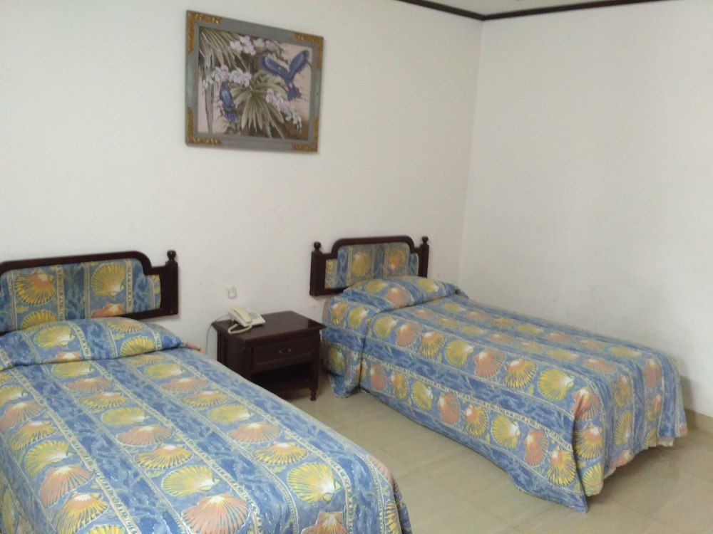 Hotel Oranjje Denpasar  Ngoại thất bức ảnh