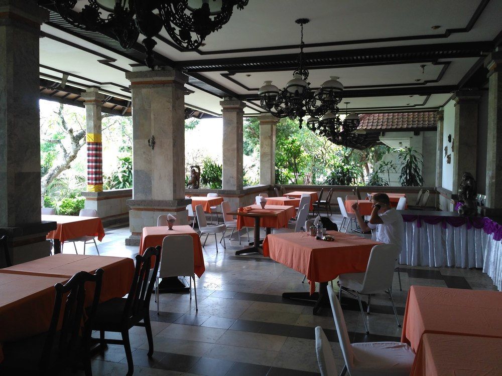 Hotel Oranjje Denpasar  Ngoại thất bức ảnh