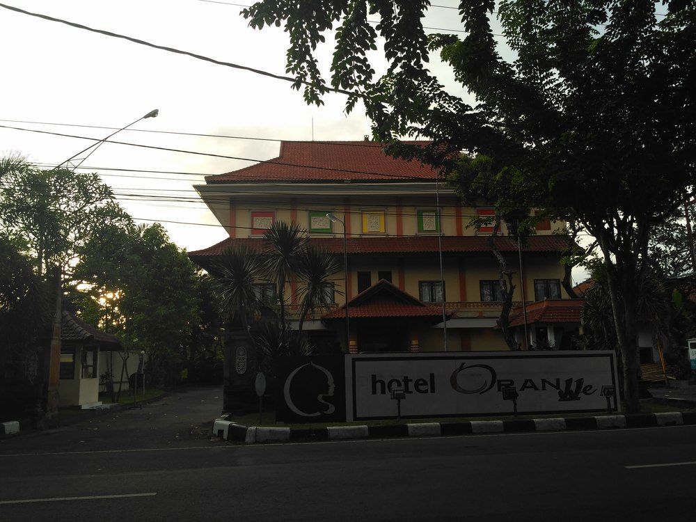 Hotel Oranjje Denpasar  Ngoại thất bức ảnh