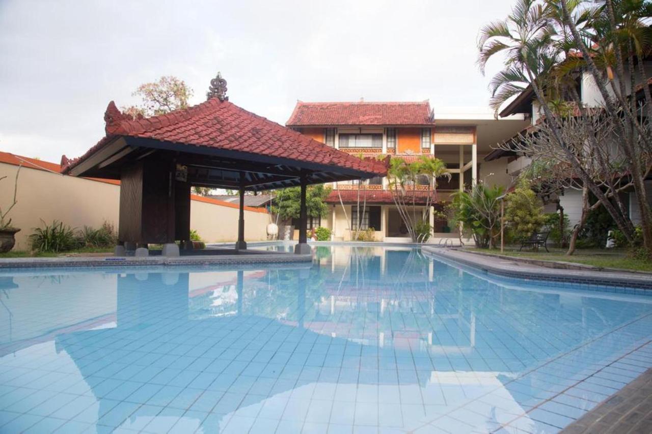 Hotel Oranjje Denpasar  Ngoại thất bức ảnh